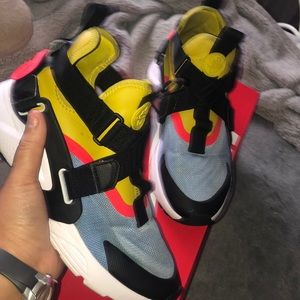 Multi-color M Air Huarache Run